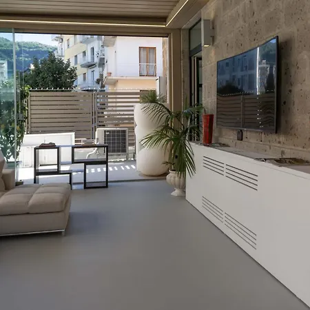 - Diamond De Luxe Apartman *