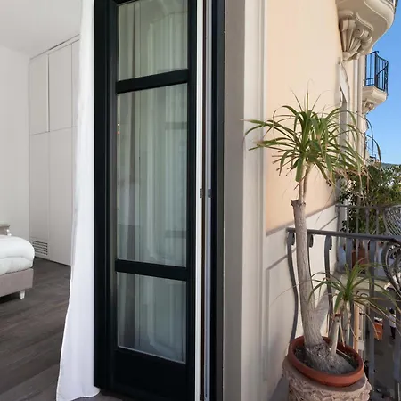 - Diamond De Luxe Apartman