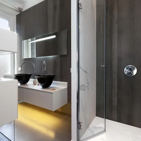 - Diamond De Luxe Apartman